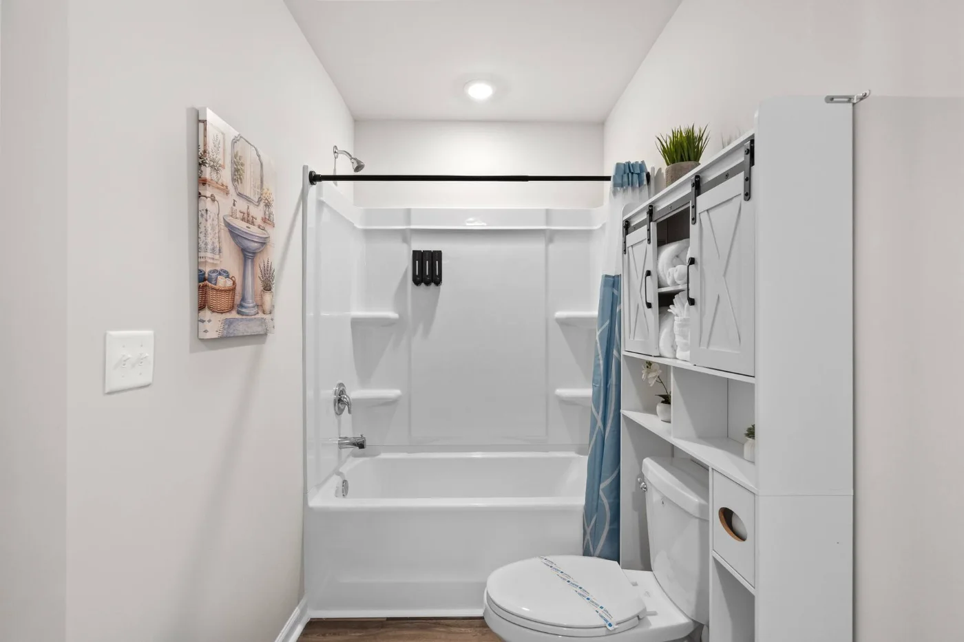 Baño con regadera y tina